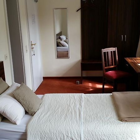 Nußloch Linde Restaurant & Hotel מראה חיצוני תמונה