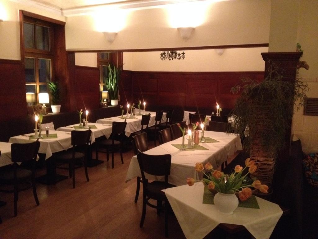 Nußloch Linde Restaurant & Hotel מראה חיצוני תמונה