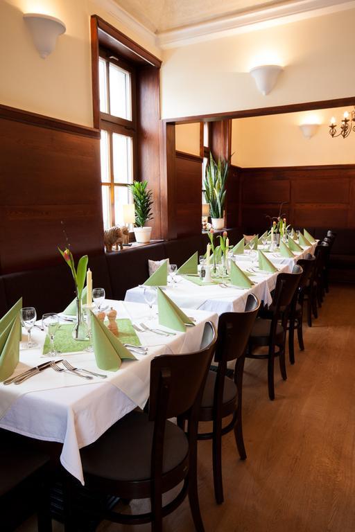 Nußloch Linde Restaurant & Hotel מראה חיצוני תמונה